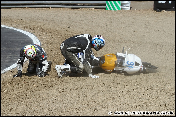 BEMSEE_and_MRO_Brands_Hatch_300711_AE_104.jpg