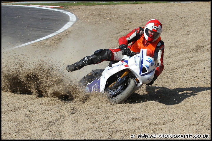 BEMSEE_and_MRO_Brands_Hatch_300711_AE_155.jpg