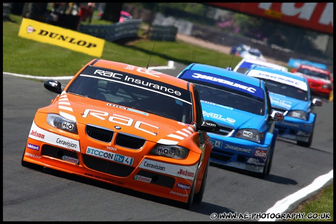 BTCC_and_Support_Oulton_Park_310509_AE_027.jpg