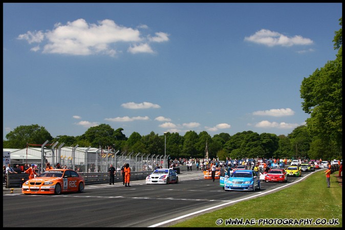 BTCC_and_Support_Oulton_Park_310509_AE_070.jpg