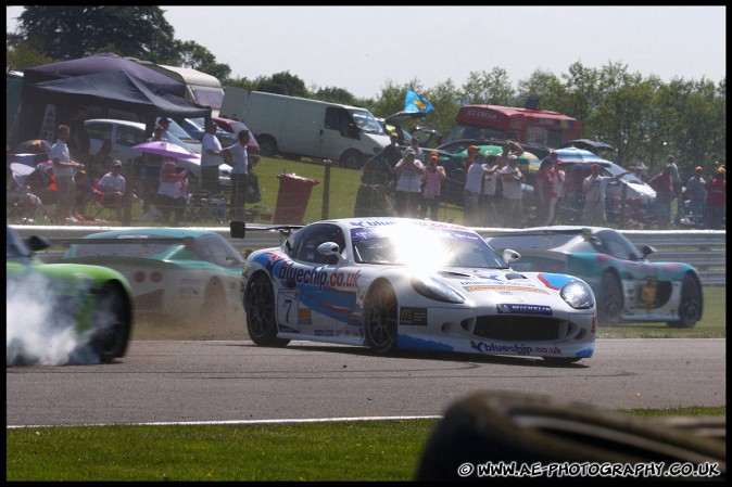 BTCC_and_Support_Oulton_Park_310509_AE_085.jpg