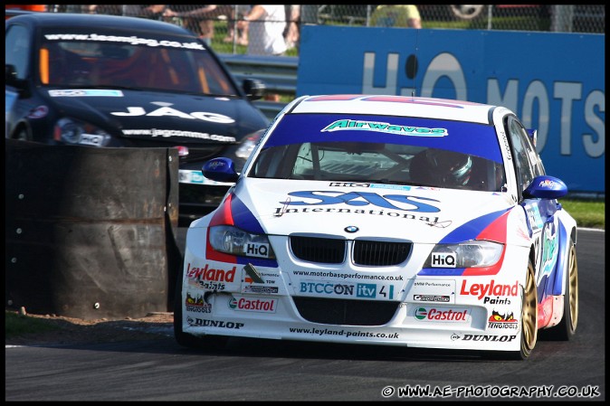 BTCC_and_Support_Oulton_Park_310509_AE_117.jpg