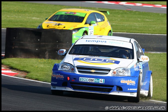 BTCC_and_Support_Oulton_Park_310509_AE_122.jpg