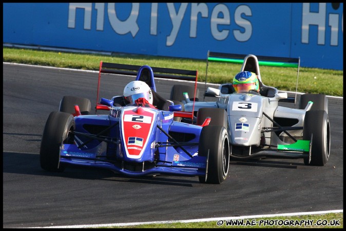 BTCC_and_Support_Oulton_Park_310509_AE_137.jpg