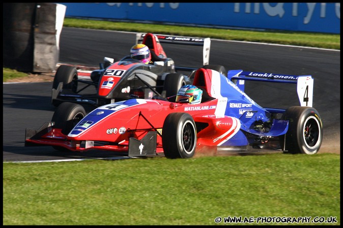 BTCC_and_Support_Oulton_Park_310509_AE_138.jpg